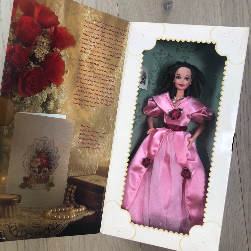 Vintage 1995 Hallmark Sweet Valentine Barbie